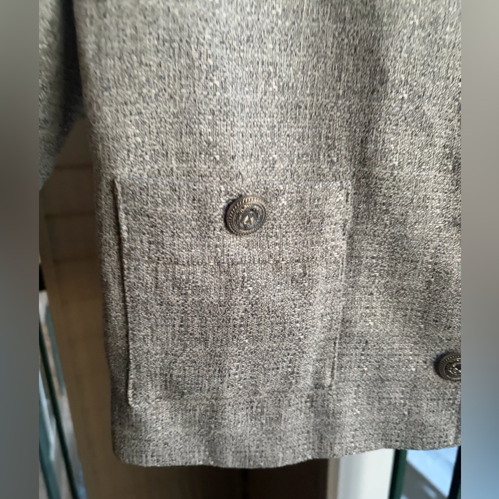 🆕 To My Lovers Gray Tweed Cropped Jacket Blazer Gold Crest Buttons Lined Size M - Picture 7 of 17
